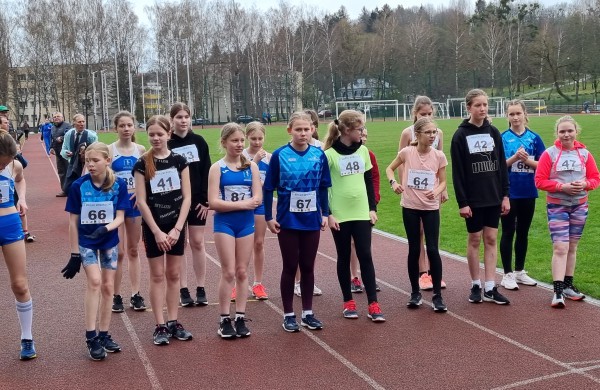 Jonaviečių pergalės savaitgalį vykusiose olimpinio vicečempiono Antano Mikėno memorialo sportinio ėjimo varžybose