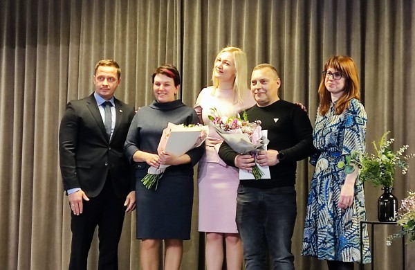 Šiandien sveikinimai su profesine švente skiriami medicinos darbuotojams 