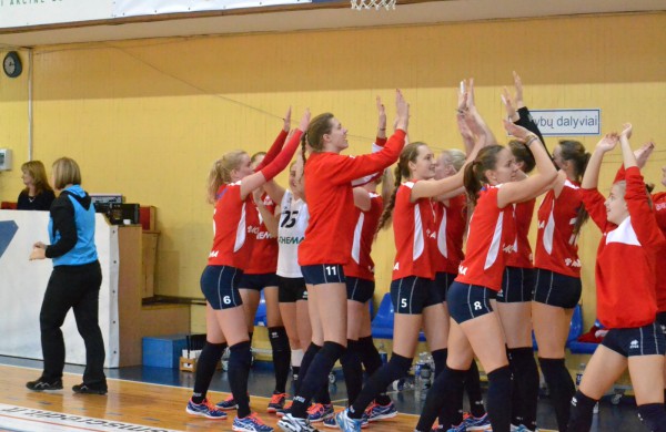 Jonavos tinklininkių revanšas prieš kitą Latvijos komandą