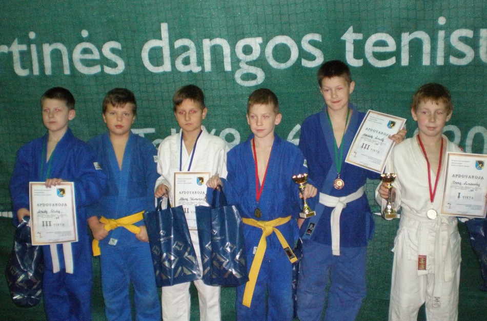 Jonavos jaunųjų dziudistų pajėgumas Kėdainiuose