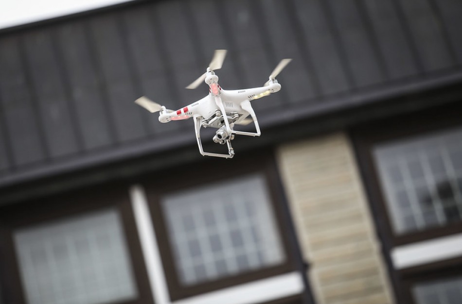 Primena dėl bepiločių orlaivių skrydžių, karinių teritorijų filmavimo ir fotografavimo