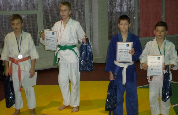 Jonavos jaunųjų dziudistų pajėgumas Kėdainiuose