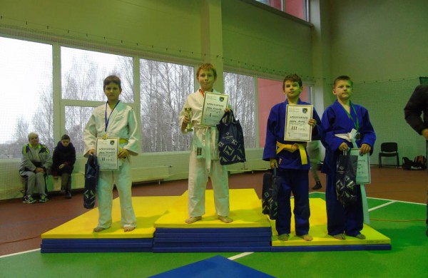 Jonavos jaunųjų dziudistų pajėgumas Kėdainiuose