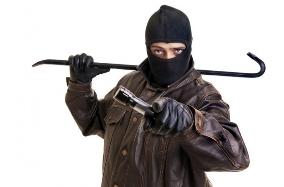 Jonavos rajone pavogtas automobilio „VW Multivan“ variklis