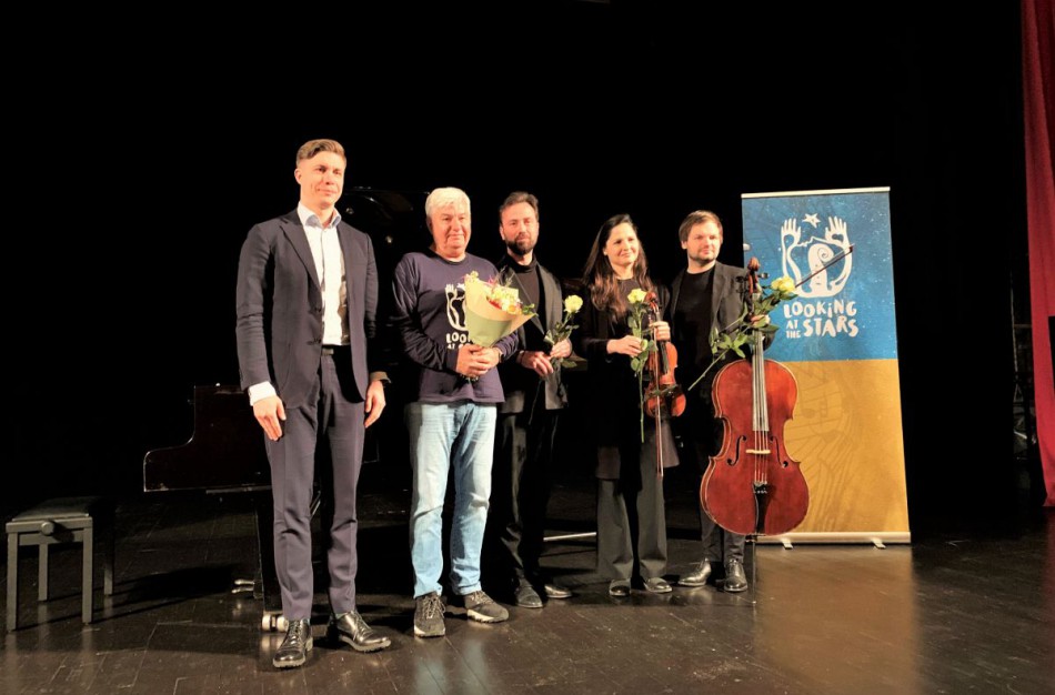 Dmitrijus Kanovičius neša šviesą labiausiai jos stokojantiems – Jonavoje įkurtas paramos fondas „Looking to the Stars“