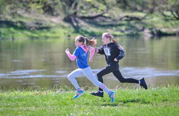 Po dviejų metų pertraukos – moksleivių lengvosios atletikos „Pavasario krosas“