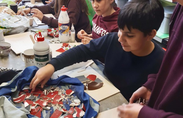 Edukacinės dirbtuvės „Kasdieniai objektai kūryboje” Jonavoje