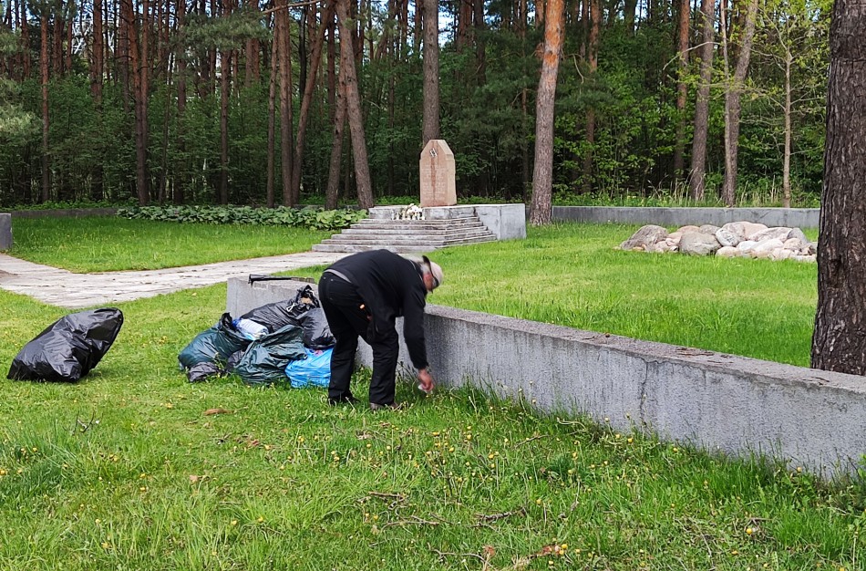 Geras darbas vos nenuėjo perniek - sąvartynas didėjo, kilo ir gyventojų pasipiktinimas