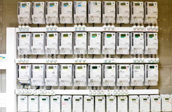 Testuojami pirmieji išmanūs elektros skaitikliai Lietuvoje