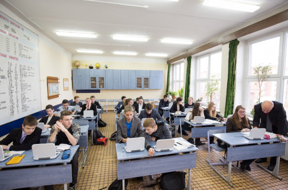 Pristatyta ugdymo turinio atnaujinimo eiga: šiemet planuojama patvirtinti atnaujintas bendrojo ugdymo programas