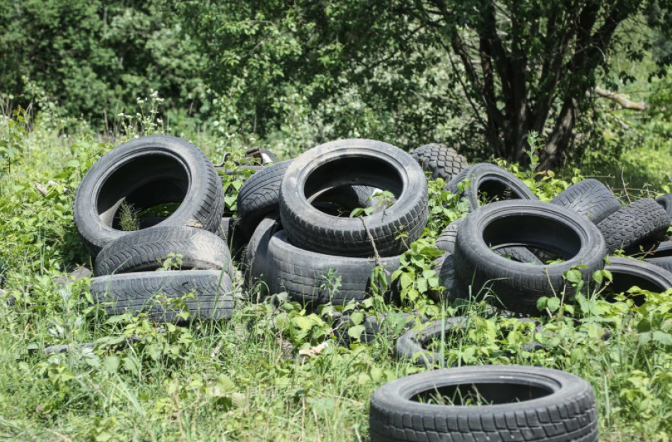 Bešeimininkių padangų atliekoms tvarkyti – dar 300 tūkst. eurų