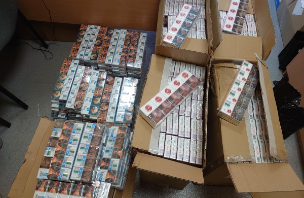 Jonavos pareigūnai sulaikė nelegaliai praturtėti siekusį kaunietį