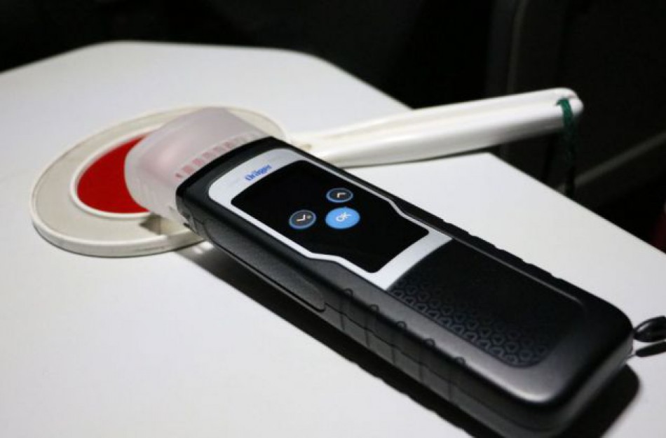 Policijos pareigūnams įkliuvo girtas „Saab“ vairuotojas