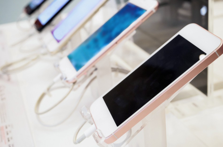 Internetinėje parduotuvėje www.phoneid.lt prekiavusiai ir įsipareigojimų nevykdžiusiai bendrovei skirta bauda