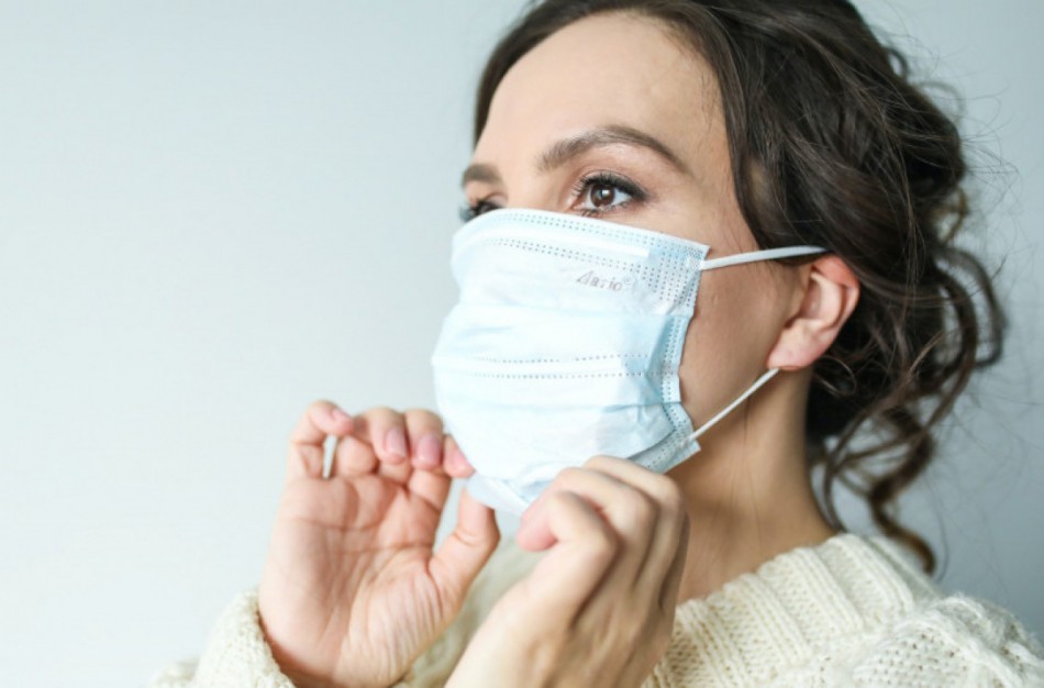 Vaistininkai: kaukių dėvėjimas vėl tapo išimtimi iš taisyklės – saugosi tik mažuma