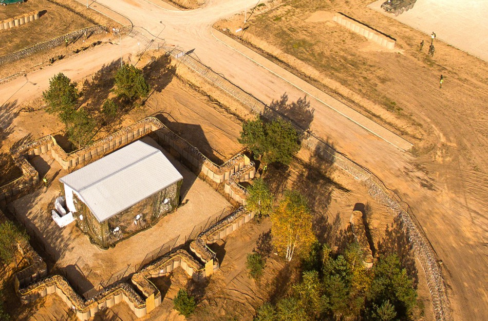 Treniruodamiesi vykdyti užduotis karo inžinieriai padeda išlaikyti bei gerinti ir Lietuvos kariuomenės infrastruktūrą