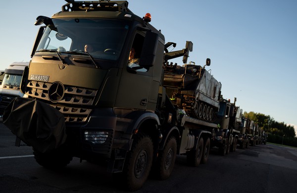 Lietuvos šarvuočiai M113 perduoti Ukrainai