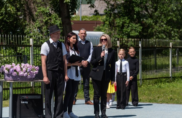 Veiklos centras kvietė į kavinę - „Šeimos cukrainę“