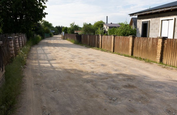 Pradedama remontuoti Kriaušių gatvė „Draugystės“ soduose
