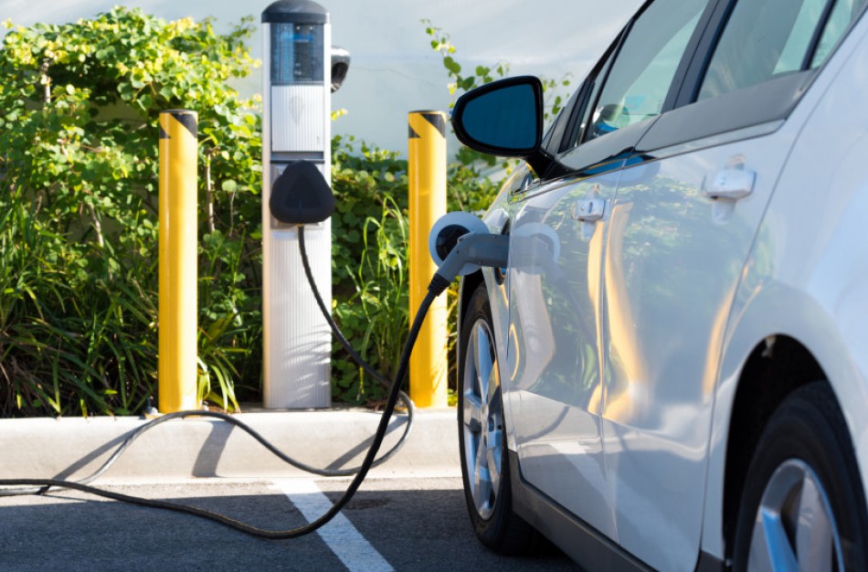 Sparčiai daugėja prašymų dėl kompensacijų už įsigytą grynąjį elektromobilį