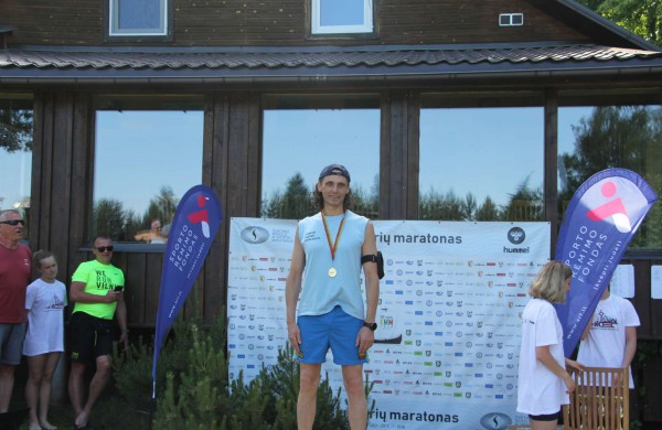 Tarp Joninių plaukimo maratono Šveicarijoje nugalėtojų – pasaulio čempionas, Europos rekordininkas ir olimpietė