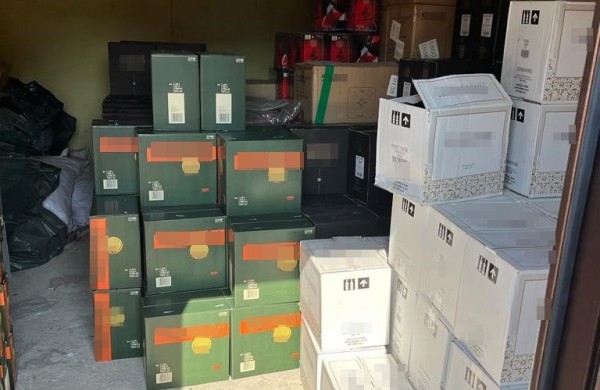 Atlikus kratas – rastas didelis kiekis nelegalaus alkoholio ir tabako gaminių