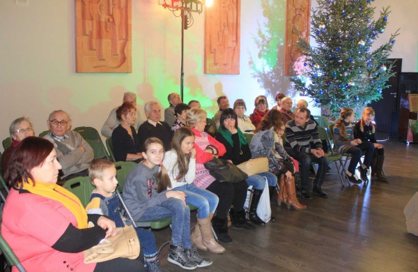 Adventinis vakaras – su burtais ir archajinio folkloro grupe