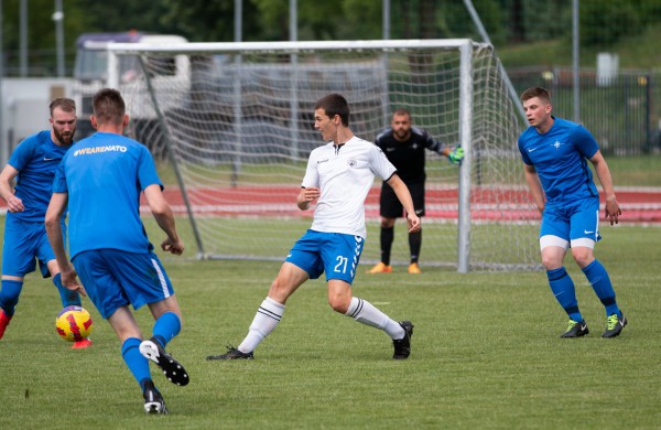 Jonaviečiai žaidė draugiškas rungtynes su NATO karių rinktine