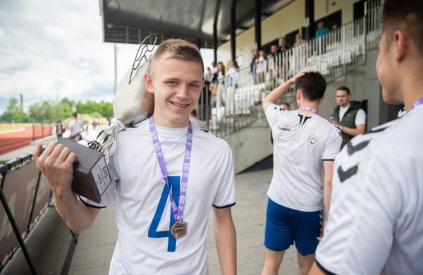 Jonavos vaikinų futbolo komandai – savivaldybės premija