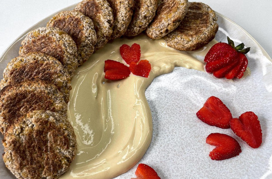 Kultūrizmo čempionė pasidalijo purių ir sočių veganiškų varškėčių receptu