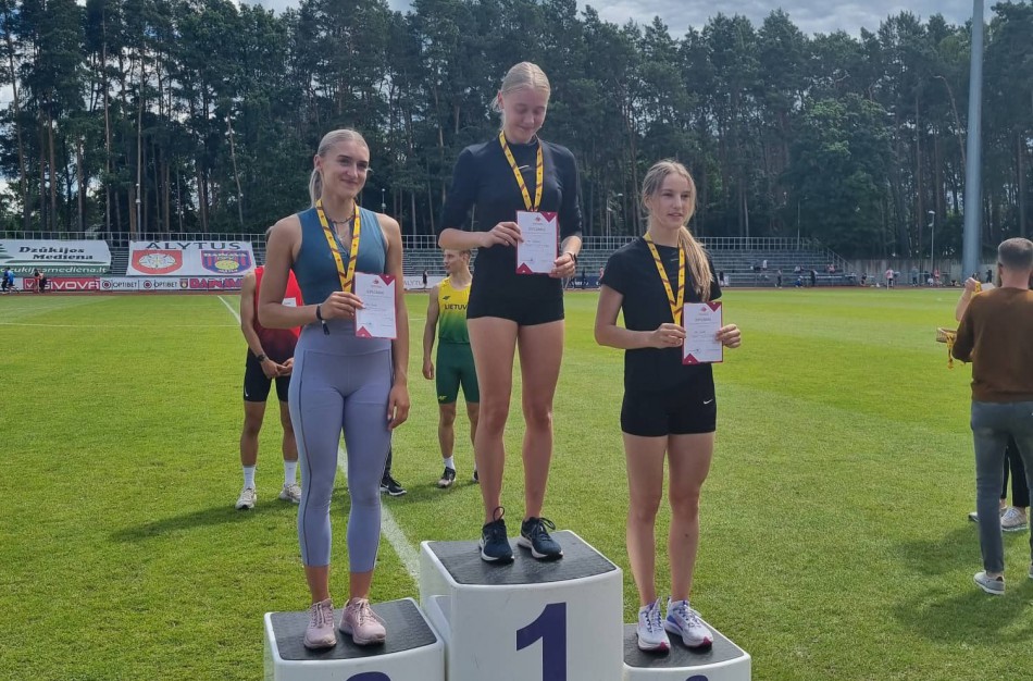 Jonavietė Ema Sarafinaitė ir toliau „skina“ pergales!