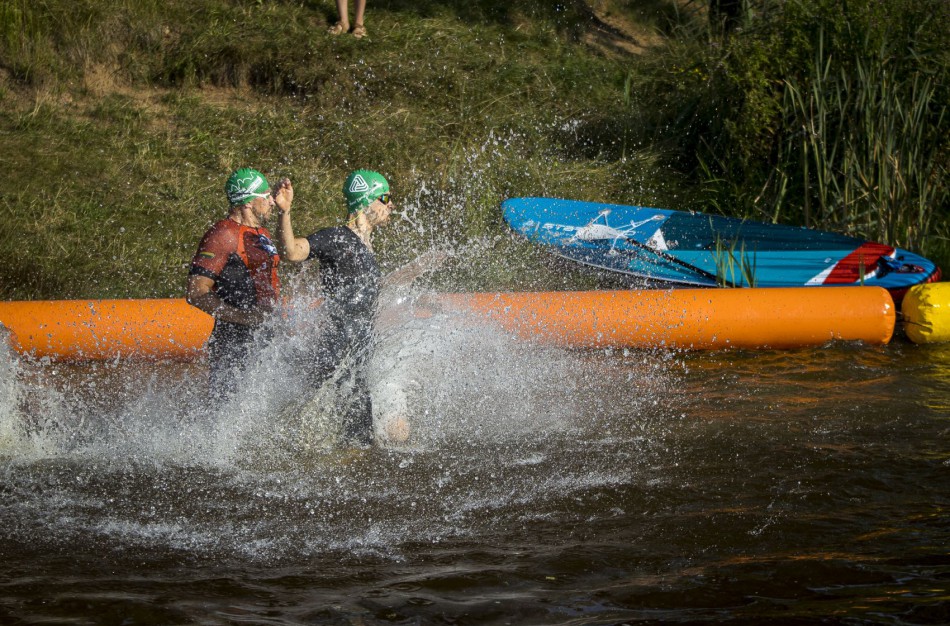 Atkakliame ir karštame Jonavos triatlone triumfavo G. Pajėda ir profesionalė iš Belgijos