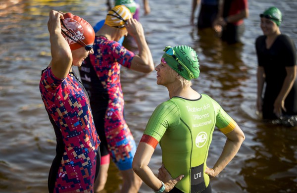 Atkakliame ir karštame Jonavos triatlone triumfavo G. Pajėda ir profesionalė iš Belgijos