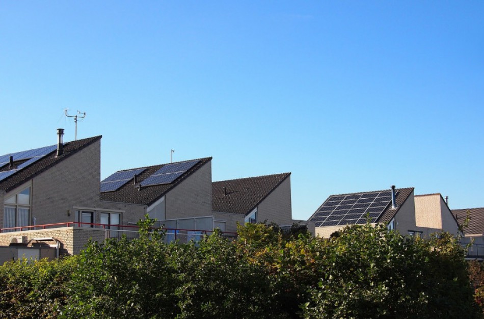 Dar galite suskubti kreiptis paramos saulės elektrinei įsirengti namų ūkyje arba įsigyti jos daliai