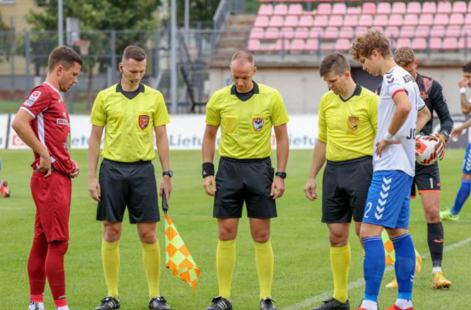 Įspūdingas kovingumas susitikimo pabaigoje padėjo parsivežti tašką