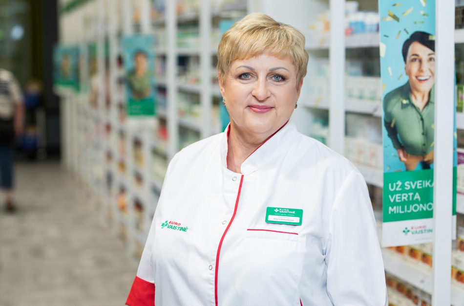 Vasarą stengiatės „atsivalgyti“ uogų už visus metus? Vaistininkė atskleidžia jų dienos normą