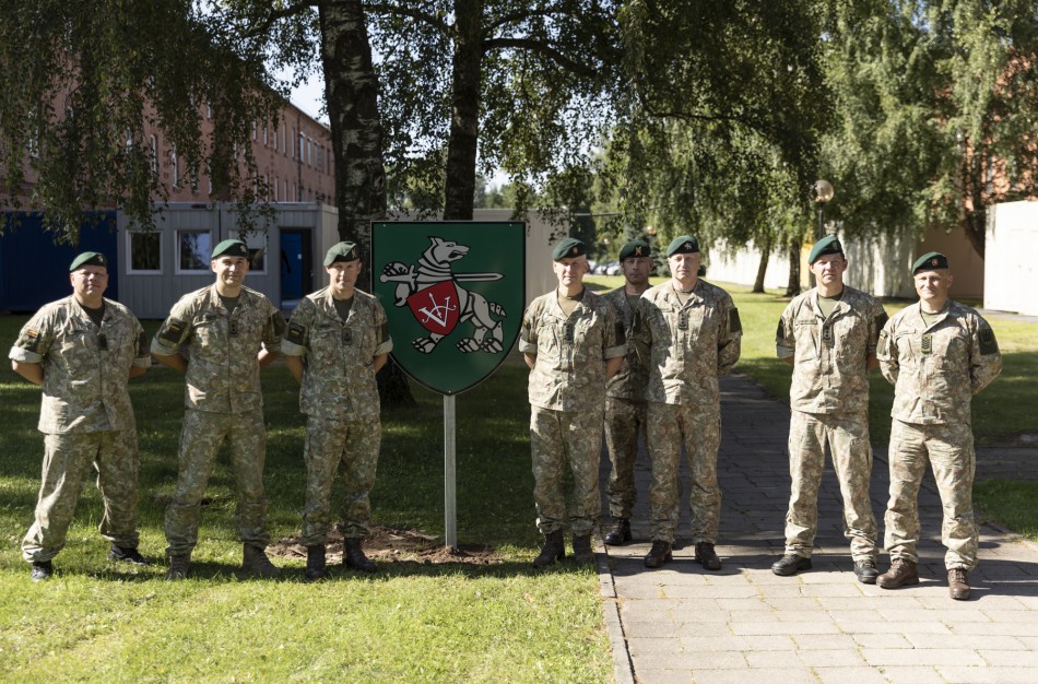 Lietuvos kariuomenės vadas susitiko su laikinai Marijampolėje dislokuoto Vaidoto bataliono kariais