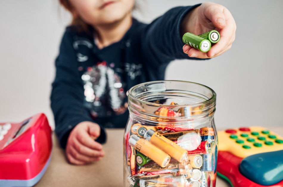 Primena, kaip tvarkyti nebereikalingas baterijas ir akumuliatorius