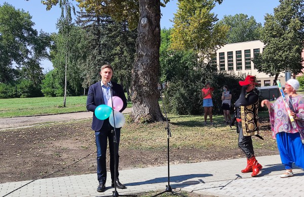 Mokyklos gatvėje atidaryta nauja žaidimų erdvė