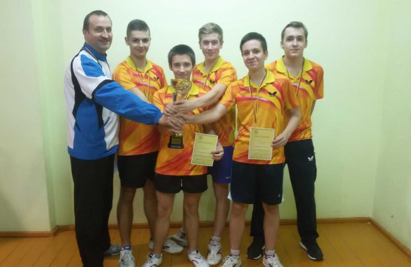 Ir vyresni tenisininkai – finaliniame etape