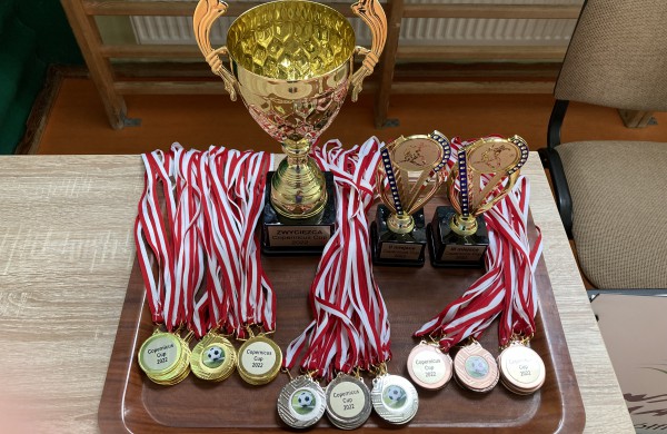 Jonavos „Vikingai“ Lenkijoje salės futbolo turnyre „Copernicus Cup“ iškovojo sidabro medalius