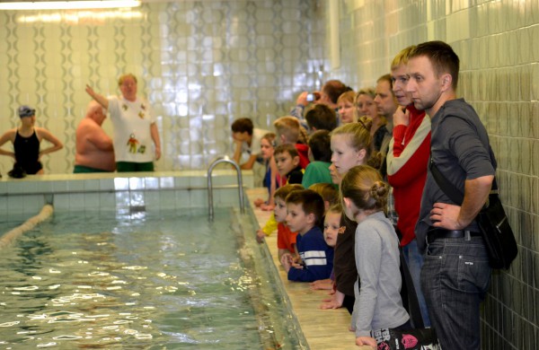 Šventiniai Jonavos jaunųjų plaukikų startai