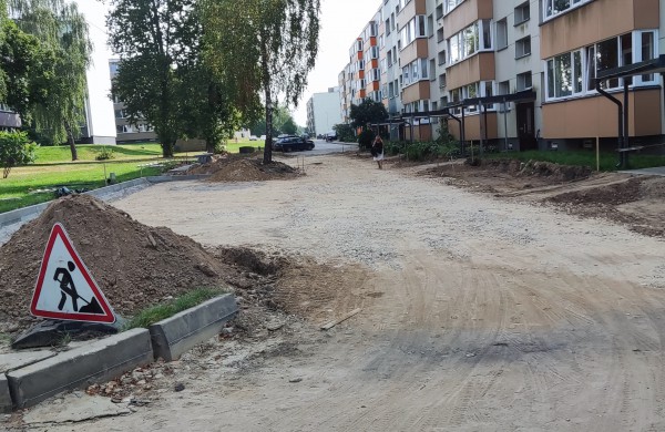 Miesto reikalų komiteto akiratyje – vykdoma daugiabučių kiemų renovacija
