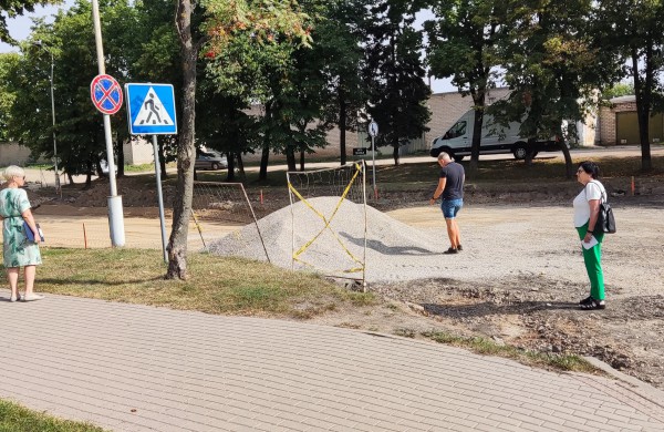 Miesto reikalų komiteto akiratyje – vykdoma daugiabučių kiemų renovacija