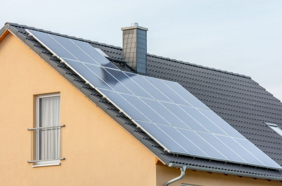 Kas apibrėžia kompensacijas vartotojams už sukauptą, tačiau nepanaudotą pagamintos elektros energijos kiekį?