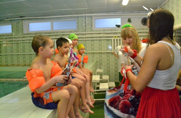 Šventiniai Jonavos jaunųjų plaukikų startai