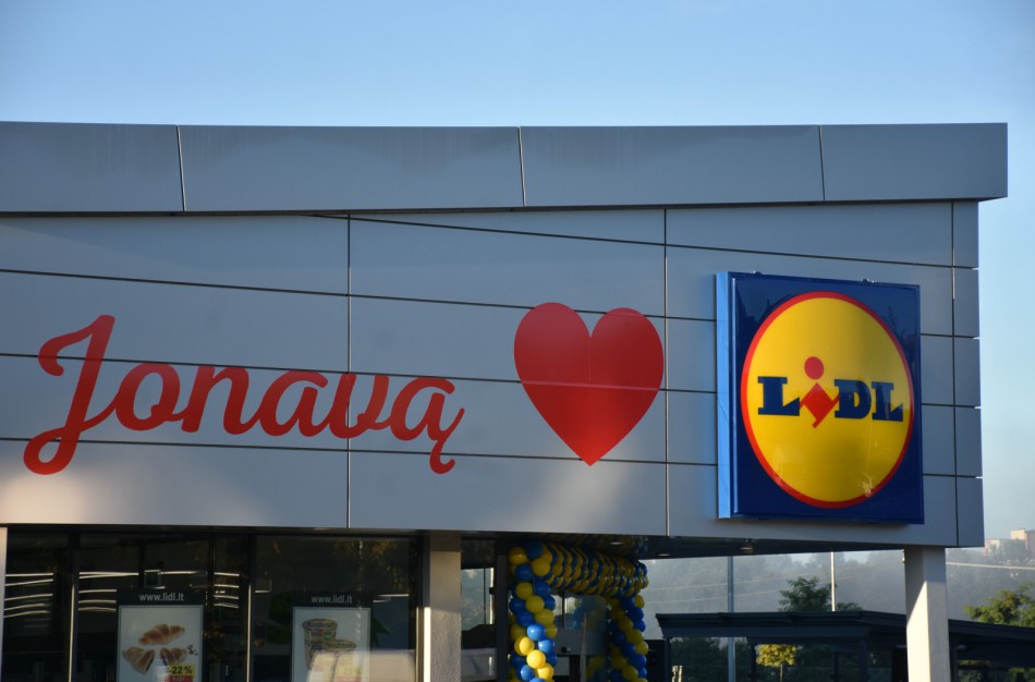 Vagys „šeimininkavo“ Jonavos LIDL parduotuvėje