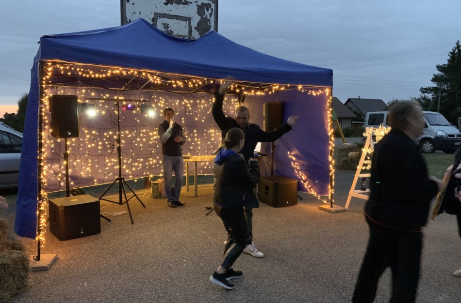 Ručiūnų kaime vyko Kaimynų vakaras