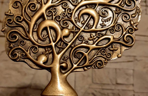 „Skambėk, Obelija“