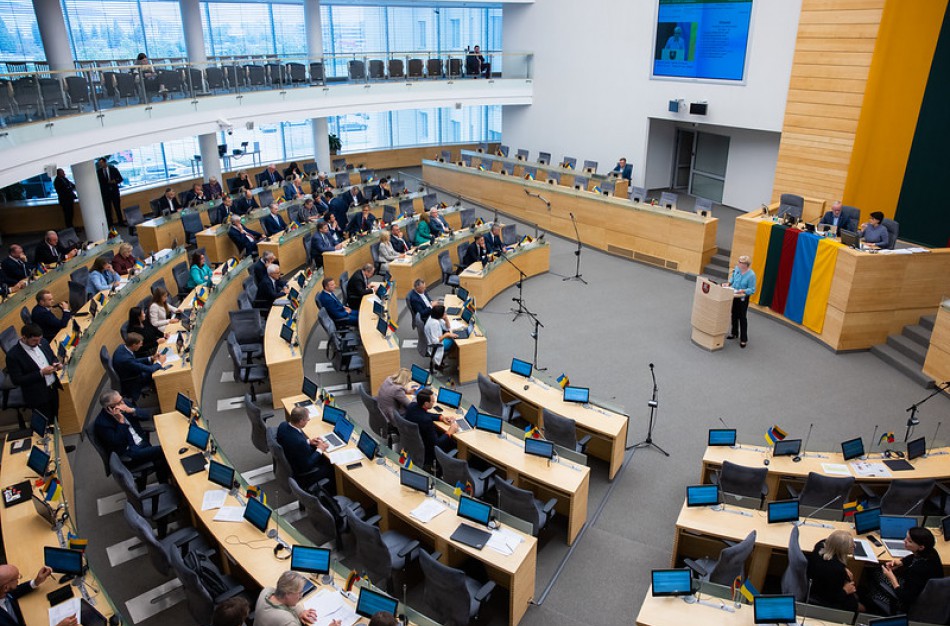 Seimas svarstys, ar jaunimo amžiaus ribą prailginti iki 35 metų